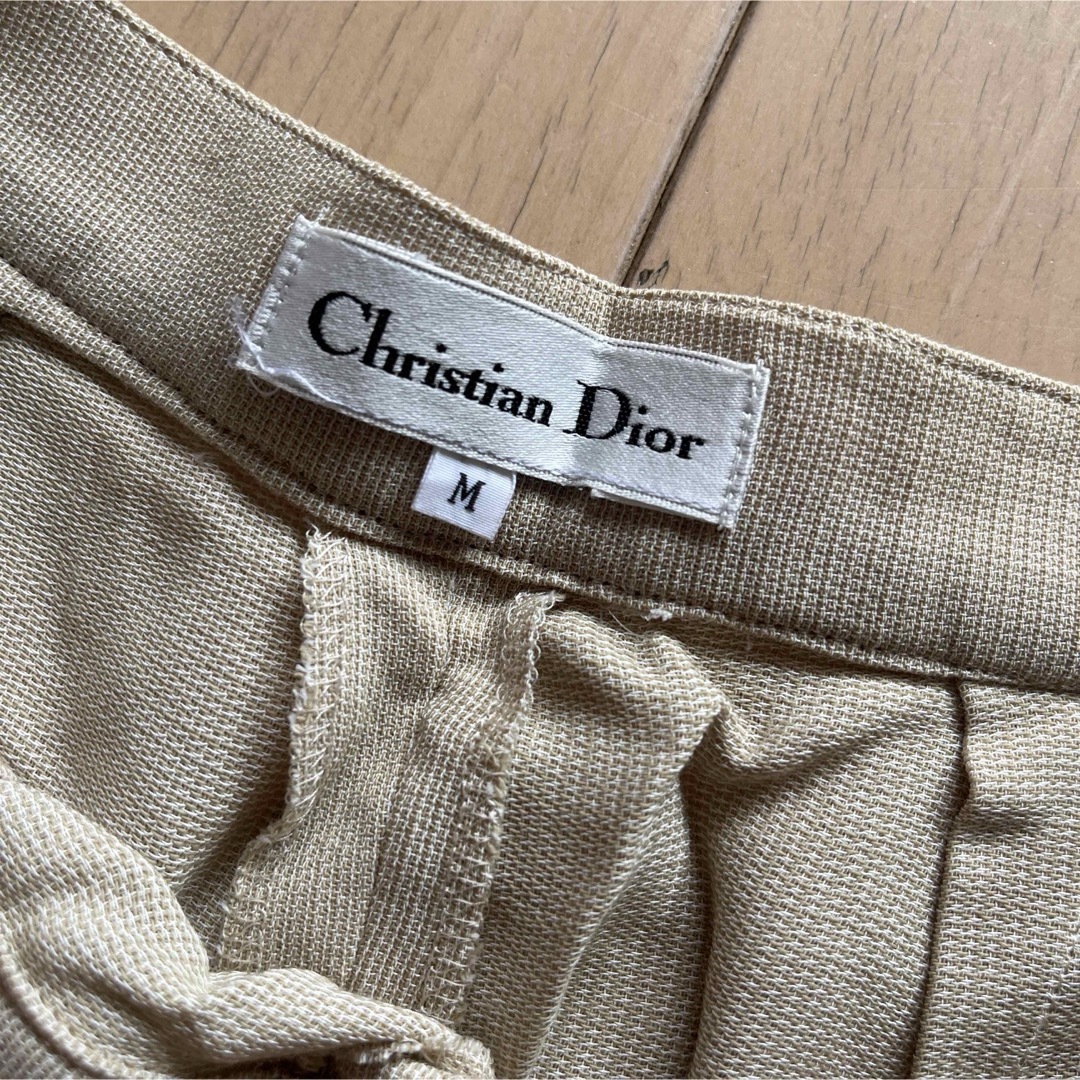 Christian Dior(クリスチャンディオール)のクリスチャンディオール　ベージュ　パンツ　サイズM レディースのパンツ(カジュアルパンツ)の商品写真