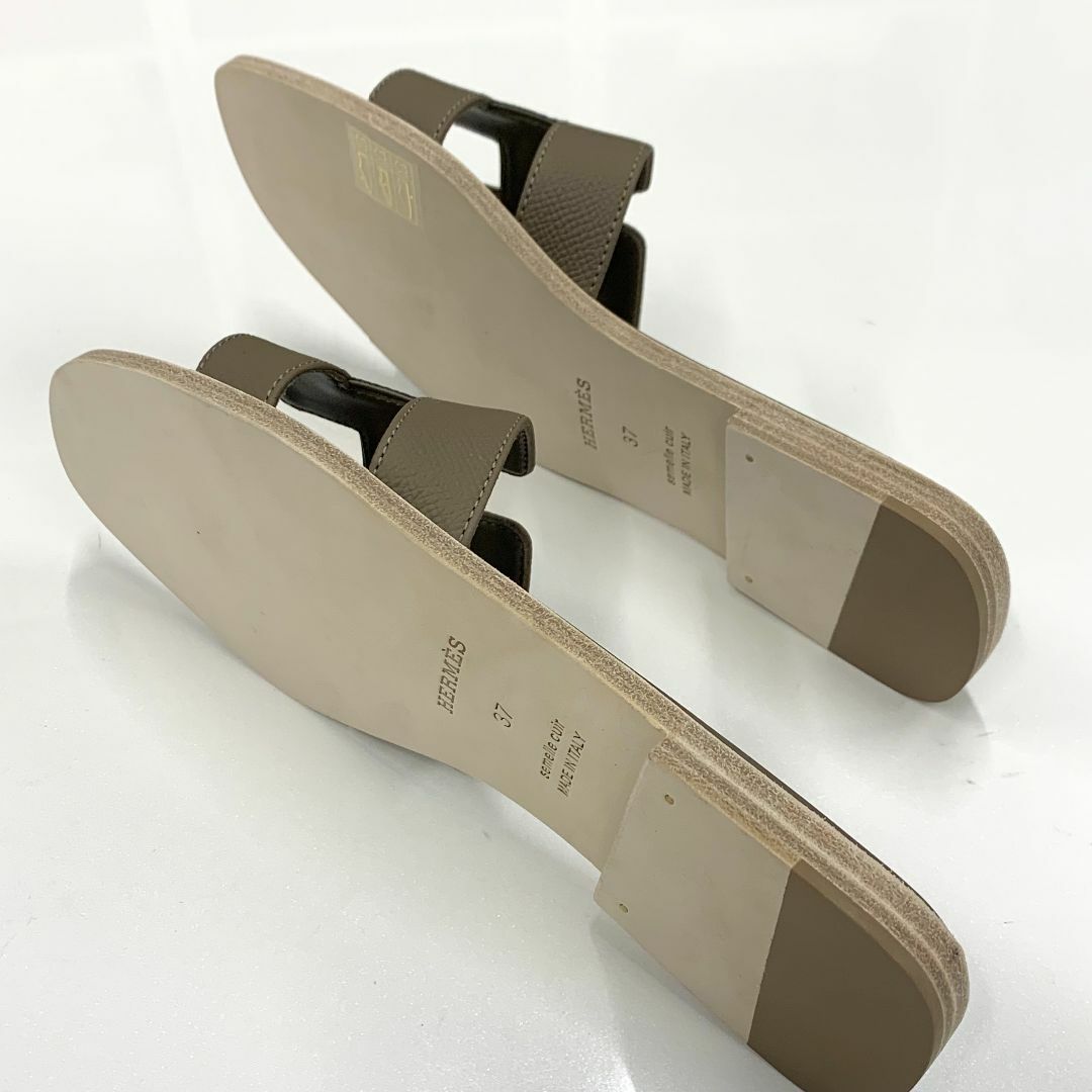 Hermes(エルメス)の8603 未使用 エルメス オラン レザー サンダル エトゥープ ブラウン系 レディースの靴/シューズ(サンダル)の商品写真