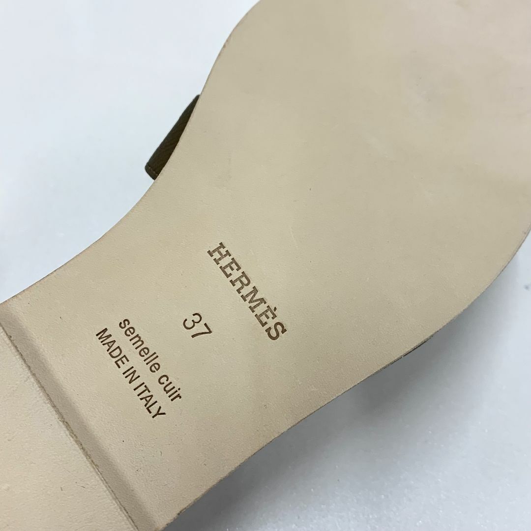 Hermes(エルメス)の8603 未使用 エルメス オラン レザー サンダル エトゥープ ブラウン系 レディースの靴/シューズ(サンダル)の商品写真