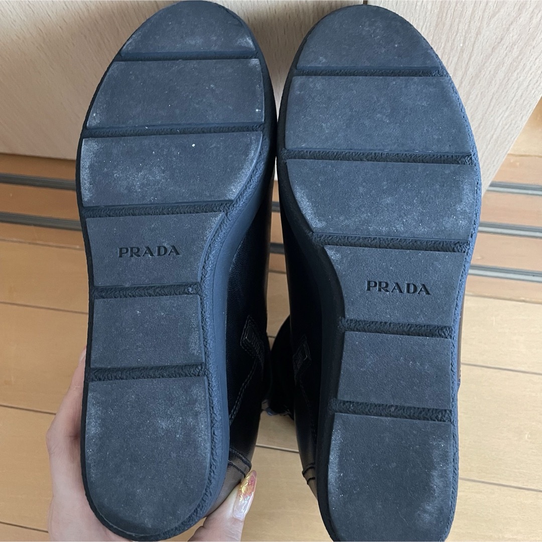 PRADA(プラダ)のPRADA プラダ☆ハイカット スニーカー インヒールスニーカー 黒 羊革 レディースの靴/シューズ(スニーカー)の商品写真