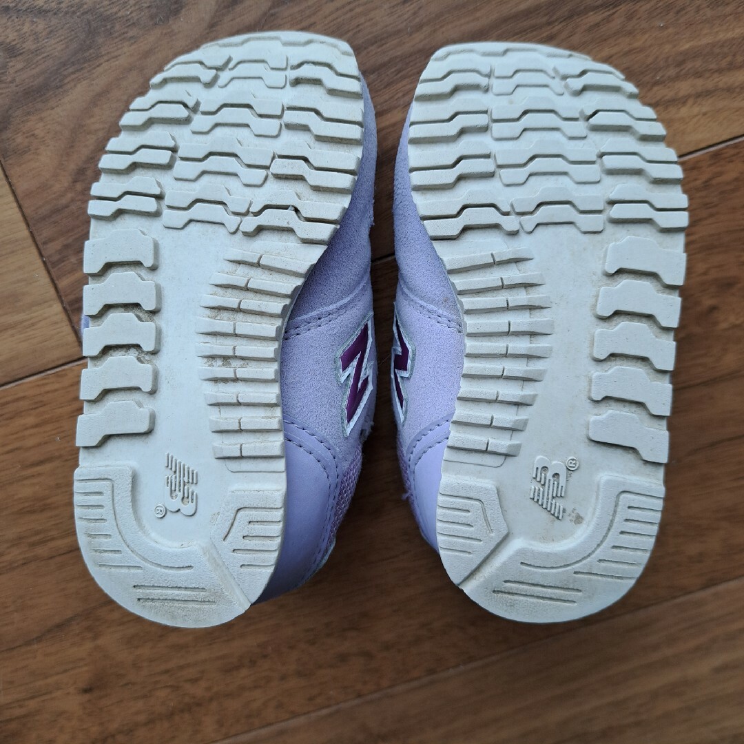 New Balance(ニューバランス)のニューバランス　14センチ　紫　373 キッズ/ベビー/マタニティのベビー靴/シューズ(~14cm)(スニーカー)の商品写真