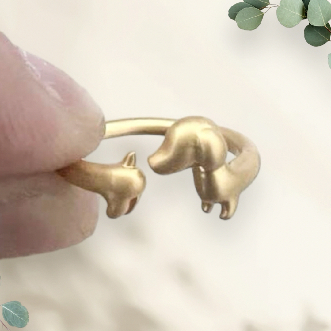 新品 リング 指輪 ダックス ダックスフンド 犬 ゴールド系 レディースのアクセサリー(リング(指輪))の商品写真