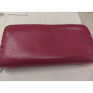 ロエベ(LOEWE)のロエベ　LOEWE　赤の長財布(財布)