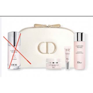 クリスチャンディオール(Christian Dior)のDior ディオール カプチュールトータル ホリデーコフレポーチ付き(化粧水/ローション)