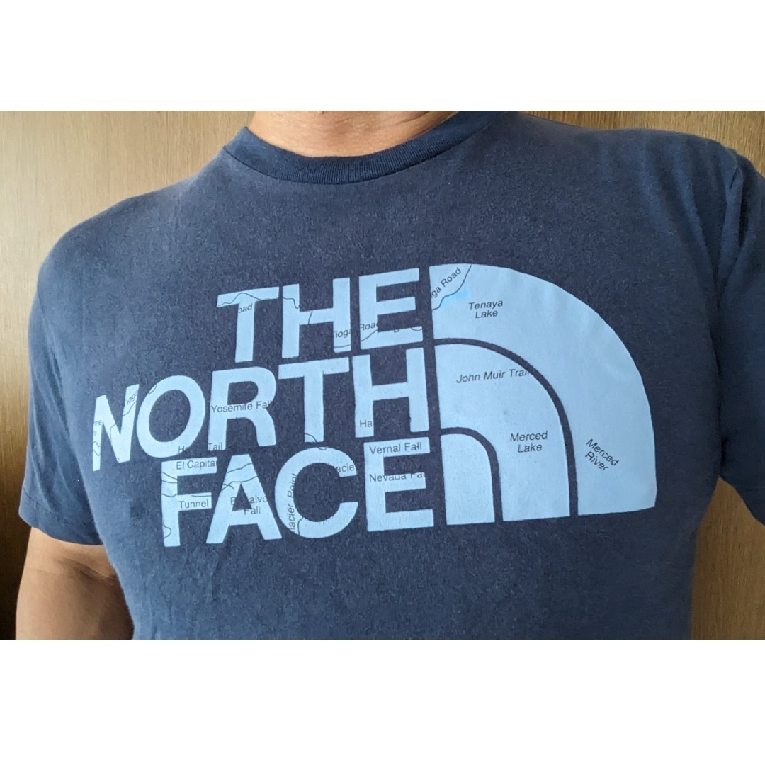 THE NORTH FACE(ザノースフェイス)のTHE NORTH FACEノースフェイスデカロゴプリントTシャツ メンズのトップス(Tシャツ/カットソー(半袖/袖なし))の商品写真