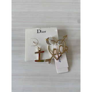 Christian Dior - 未使用品⭐︎ディオールピアス
