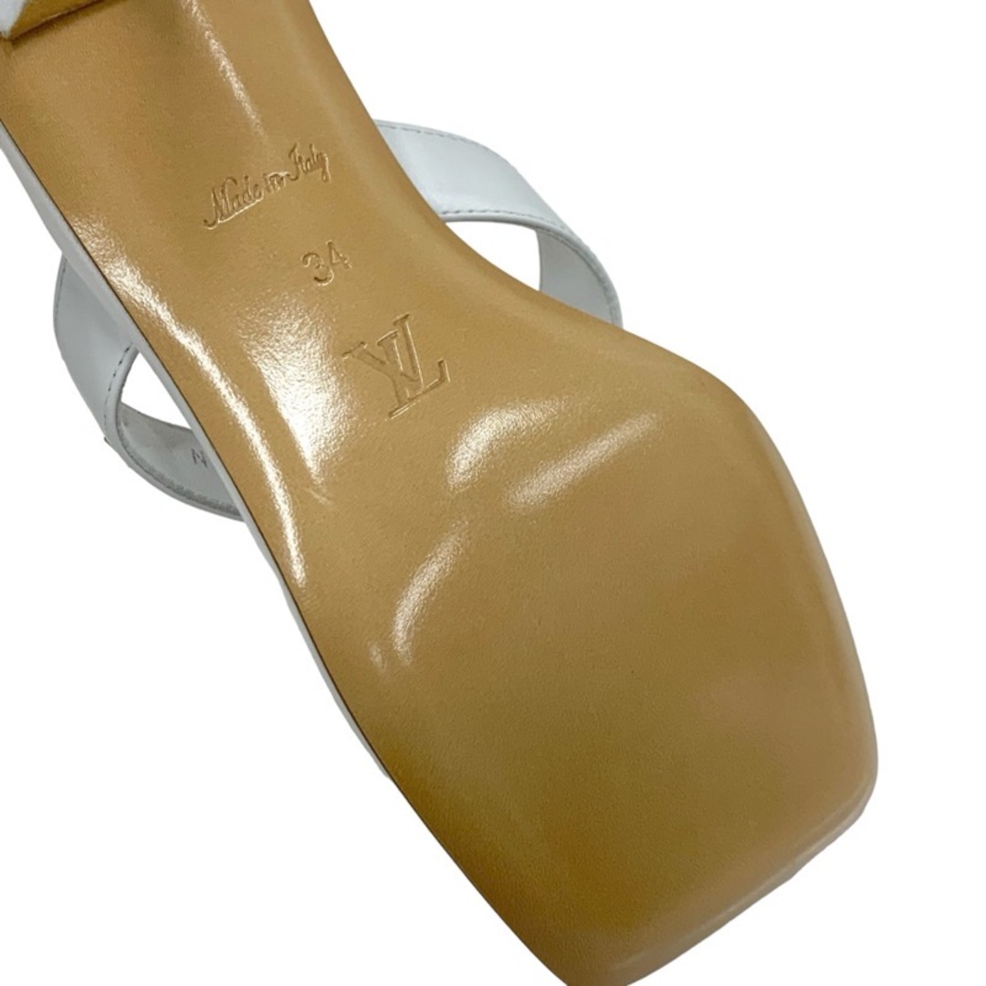 LOUIS VUITTON(ルイヴィトン)のルイヴィトン LOUIS VUITTON サンダル 靴 シューズ レザー ホワイト 白 ゴールド 未使用 トングサンダル ミュール モノグラムスタッズ レディースの靴/シューズ(サンダル)の商品写真