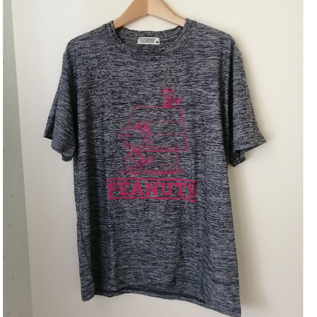 PEANUTS(ピーナッツ)のM スヌーピーTシャツ メンズのトップス(Tシャツ/カットソー(半袖/袖なし))の商品写真