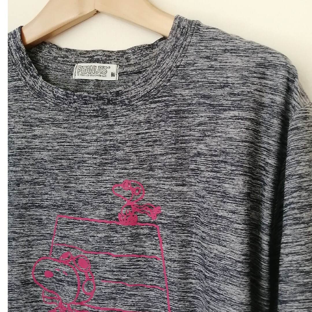 PEANUTS(ピーナッツ)のM スヌーピーTシャツ メンズのトップス(Tシャツ/カットソー(半袖/袖なし))の商品写真