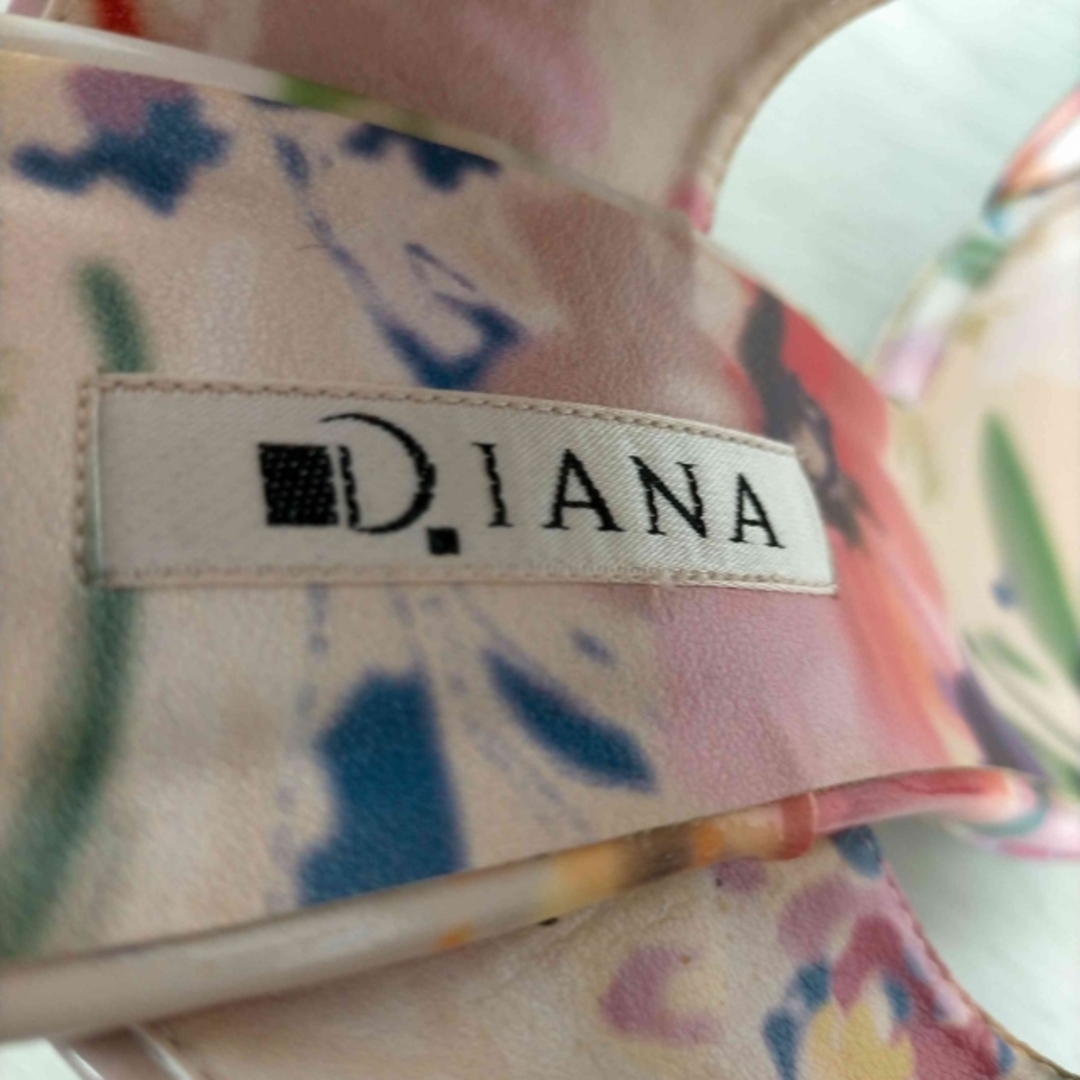DIANA(ダイアナ)のDIANA(ダイアナ) 花柄ヒールパンプス レディース シューズ パンプス レディースの靴/シューズ(ハイヒール/パンプス)の商品写真