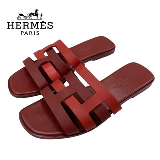 エルメス(Hermes)のエルメス HERMES アミカ サンダル 靴 シューズ レザー ワインレッド レッド フラットサンダル ミュール(サンダル)