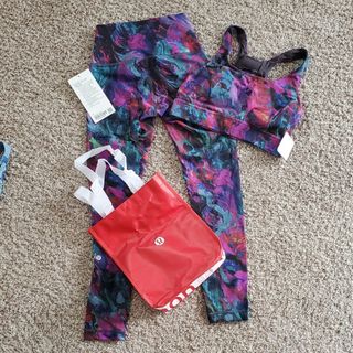 ルルレモン(lululemon)の値下げ！新品！タグ付き！ルルレモンヨガウェア　セット(ヨガ)