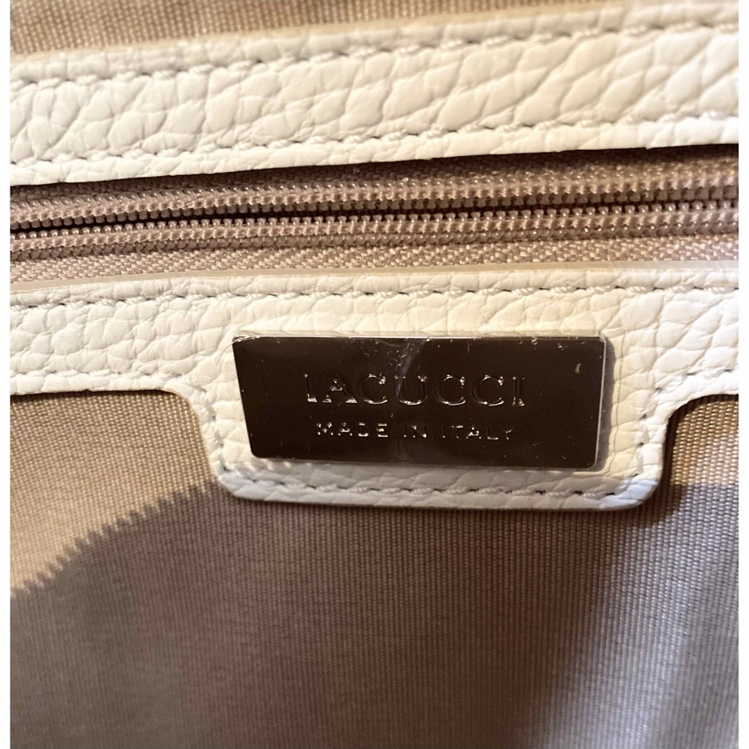 IACUCCI(イアクッチ)の【ベルタ S CERVO】イアクッチ レディースのバッグ(ショルダーバッグ)の商品写真