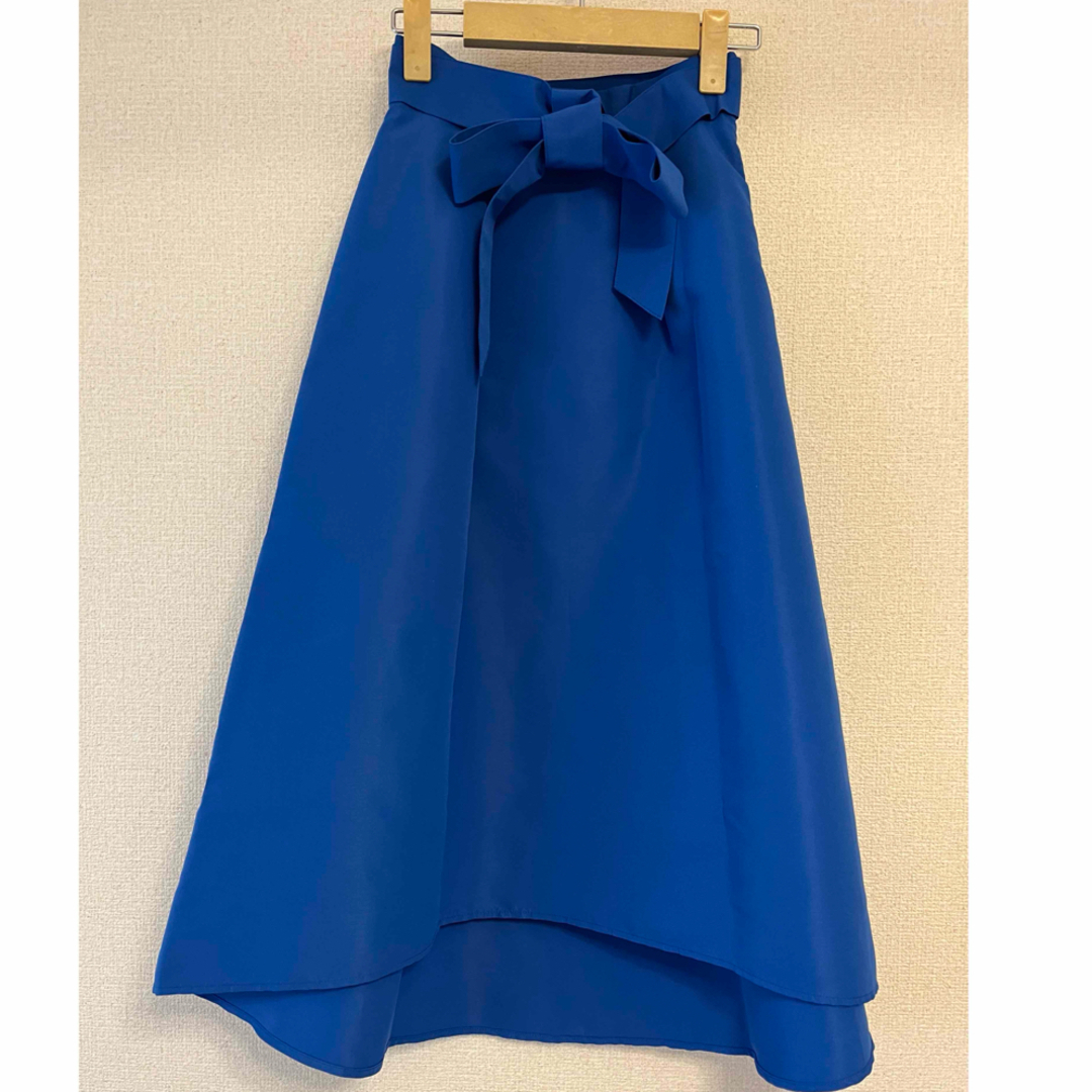 B:MING LIFE STORE by BEAMS(ビーミング ライフストア バイ ビームス)のB：MING BEAMS フレアスカート　ベルトリボン　Sサイズ　青　ブルー レディースのスカート(ロングスカート)の商品写真