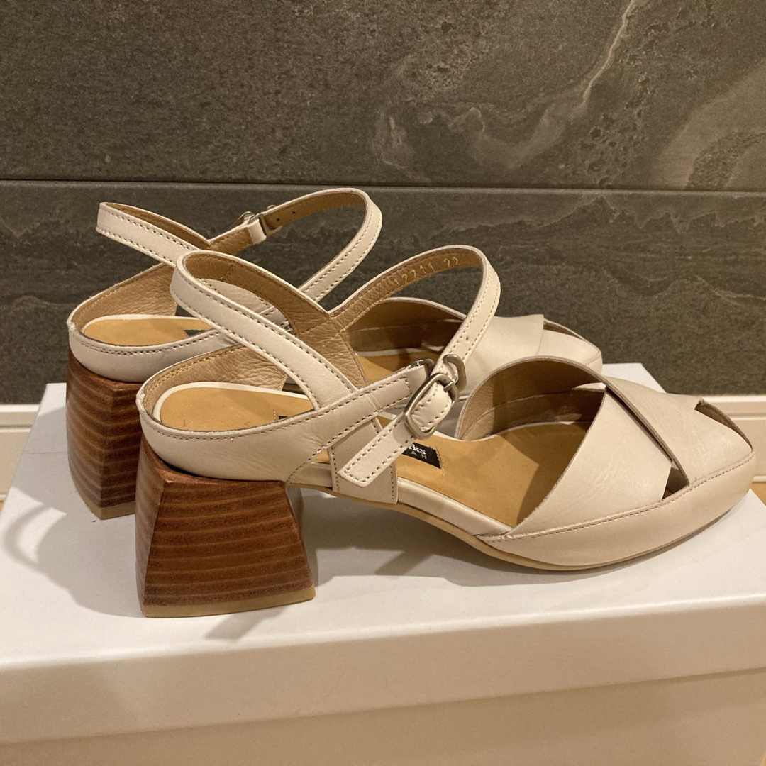 RABOKIGOSHI(ラボキゴシ)の✨ラボキゴシ　works✨サンダル レディースの靴/シューズ(サンダル)の商品写真