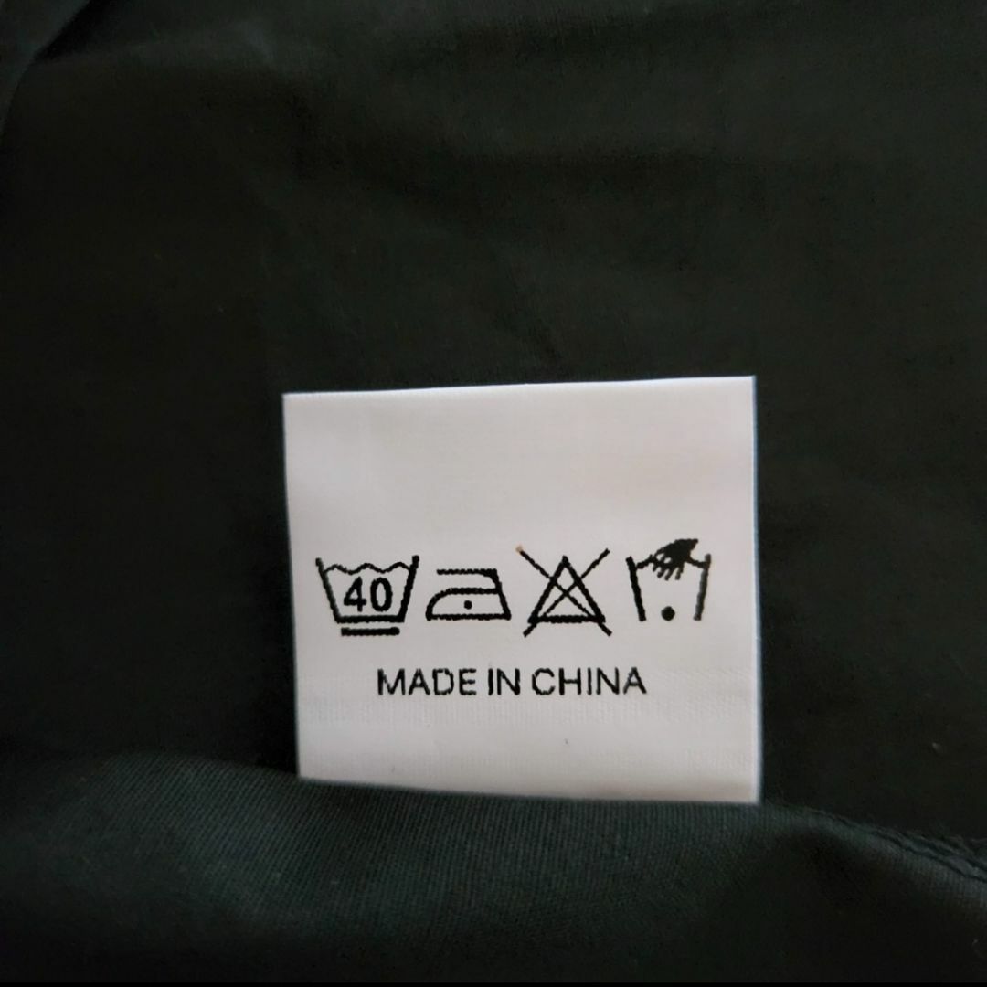 袖ボリュームブラウス　ブラック　L　チュニック　おしゃれ　薄手 レディースのトップス(シャツ/ブラウス(長袖/七分))の商品写真