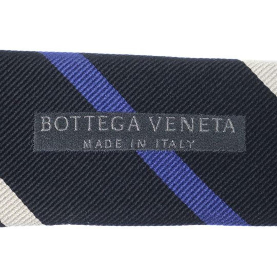 Bottega Veneta(ボッテガヴェネタ)のボッテガヴェネタ シルクネクタイ 中古 シルク100% ブラック ブルー ホワイト ストライプ BOTTEGA VENETA 【中古】 | メンズ ファッション ビジネスシーン 黒 青 白 シンプル ブランド小物 ランクA メンズのファッション小物(ネクタイ)の商品写真