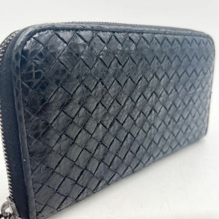 ボッテガヴェネタ(Bottega Veneta)の【未使用に近い】ボッテガヴェネタ　長財布 イントレチャート パイソン　カード付き(長財布)