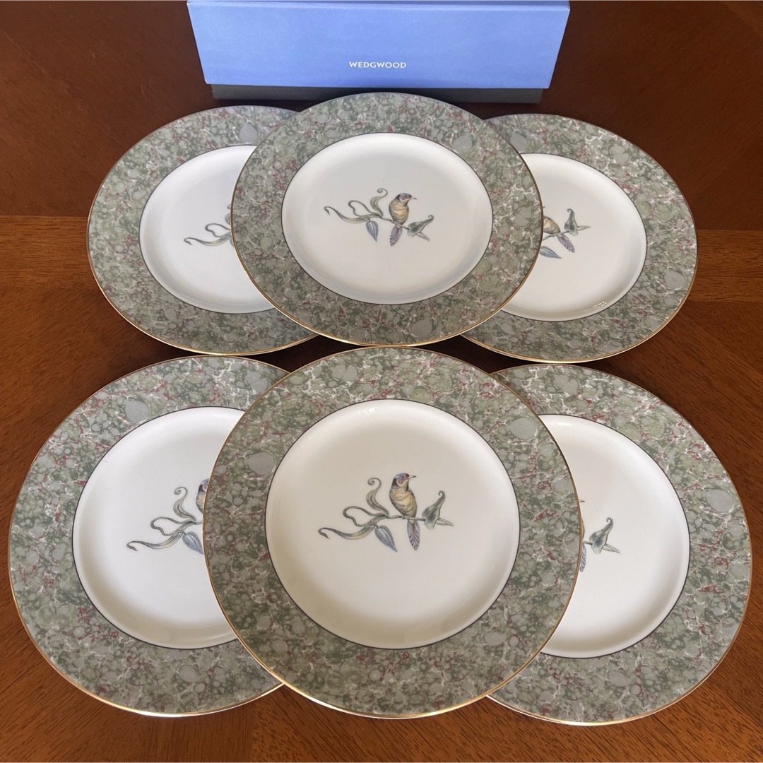 WEDGWOOD(ウェッジウッド)の【黒壺美品】英国製　ウェッジウッド★ハミングバード★ケーキ皿　6枚 インテリア/住まい/日用品のキッチン/食器(食器)の商品写真