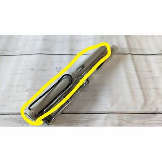 ラミー(LAMY)の【P様専用】LAMY サファリ万年筆（グレー）(ペン/マーカー)