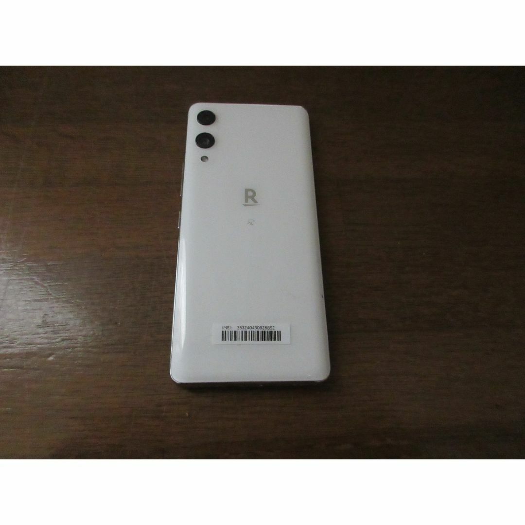 Rakuten(ラクテン)のRakuten Hand 白色 スマホ/家電/カメラのスマートフォン/携帯電話(スマートフォン本体)の商品写真