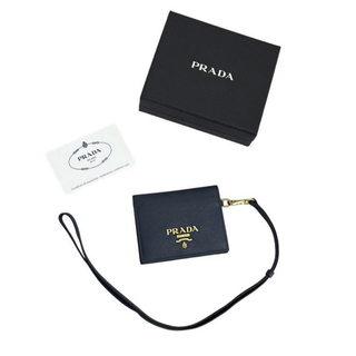 PRADA - 美品 PRADA プラダ サフィアーノ ロゴプレート 二つ折り パスケース
