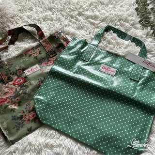 Cath Kidston - 新品　Cath  kidson  キャスキットソン　トートバッグ　ドット柄　花柄