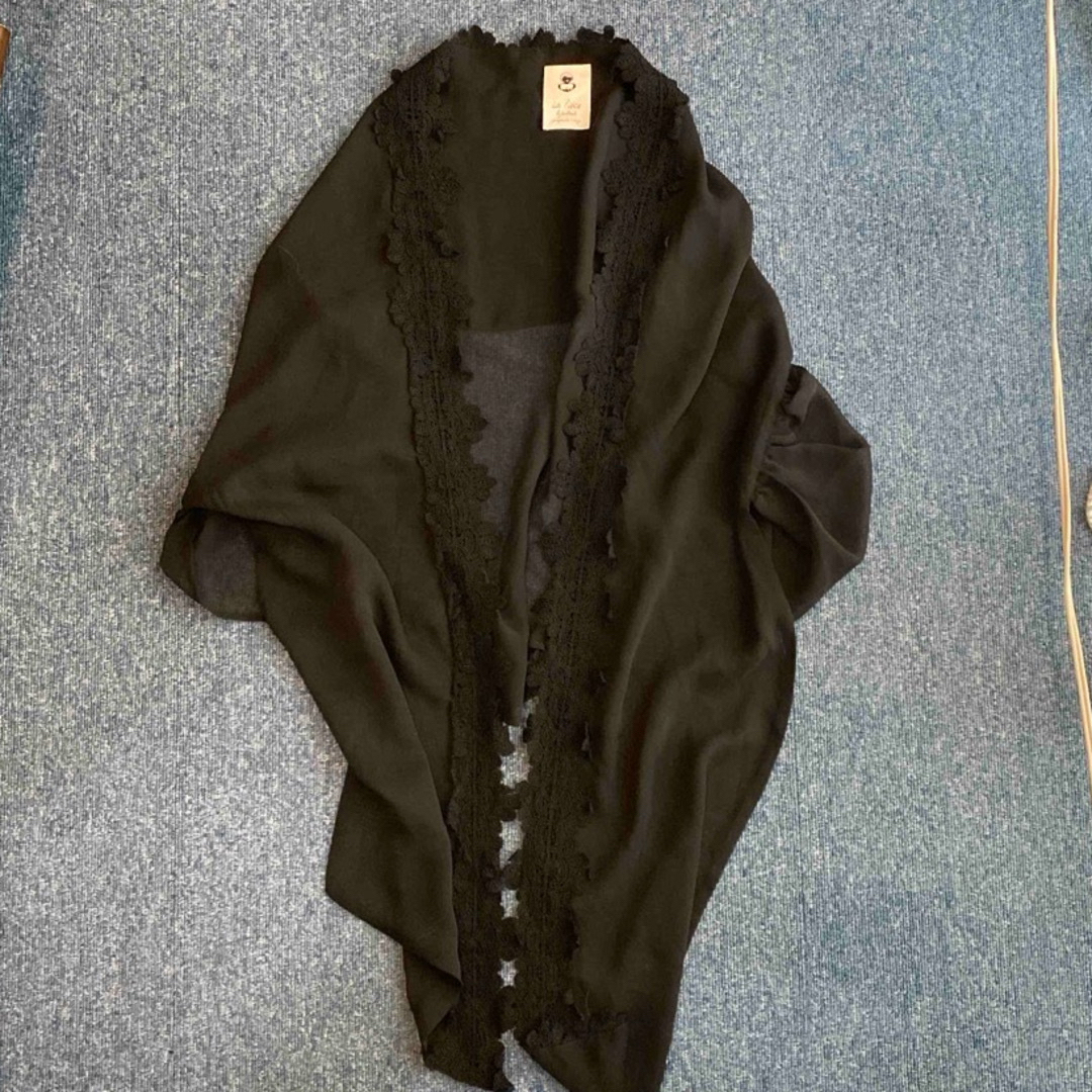 La Piece(ラピエス)のシフォンの肩かけ　ブラック レディースのファッション小物(マフラー/ショール)の商品写真