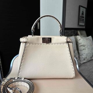 フェンディ(FENDI)の【FENDI】 セレリア　ピーカブー　スモール　ライトピンク　ショルダーバッグ(ショルダーバッグ)