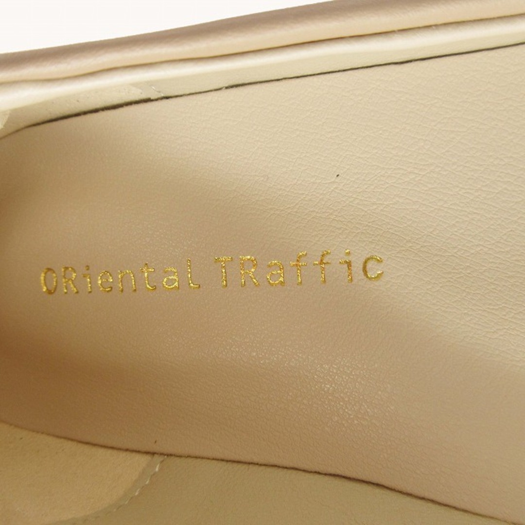 ORiental TRaffic(オリエンタルトラフィック)の美品 オリエンタルトラフィック 跳べるパンプス ミドルヒール レザー レディースの靴/シューズ(ハイヒール/パンプス)の商品写真