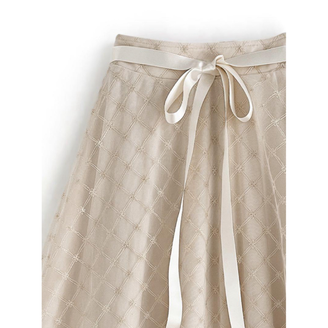 GRL(グレイル)の出品未使用GRLリボンベルト付きダイヤ柄ラメチュールフレアスカートブラック レディースのスカート(ロングスカート)の商品写真