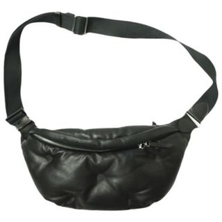 Maison Margiela 11 メゾンマルジェラ 22AW イタリア製 GLAM SLAM BELT BAG グラムスラム ベルトバッグ SB1WB0001 P4300 BLACK レザー クロスボディバッグ カバン【中古】【Maison Margiela 11】(ボディーバッグ)