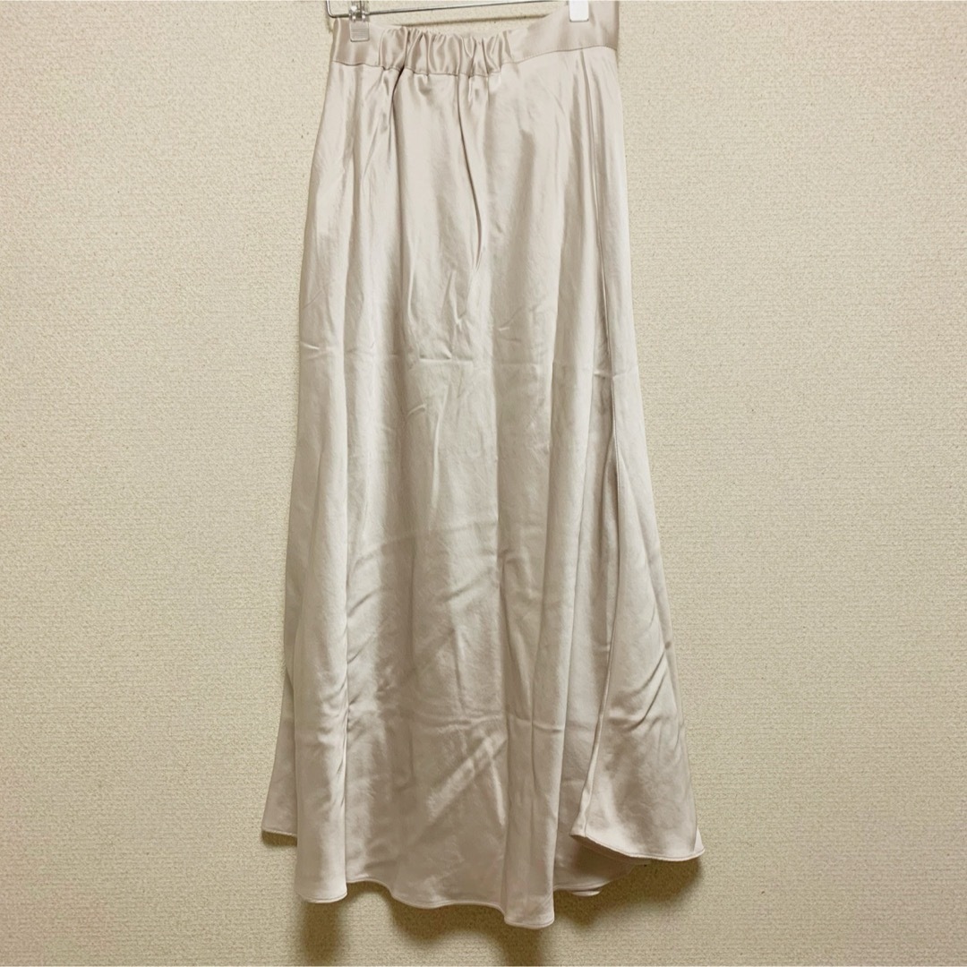 mite ミテ　オフホワイト　ベージュ　Aライン　ロングスカート レディースのスカート(ロングスカート)の商品写真
