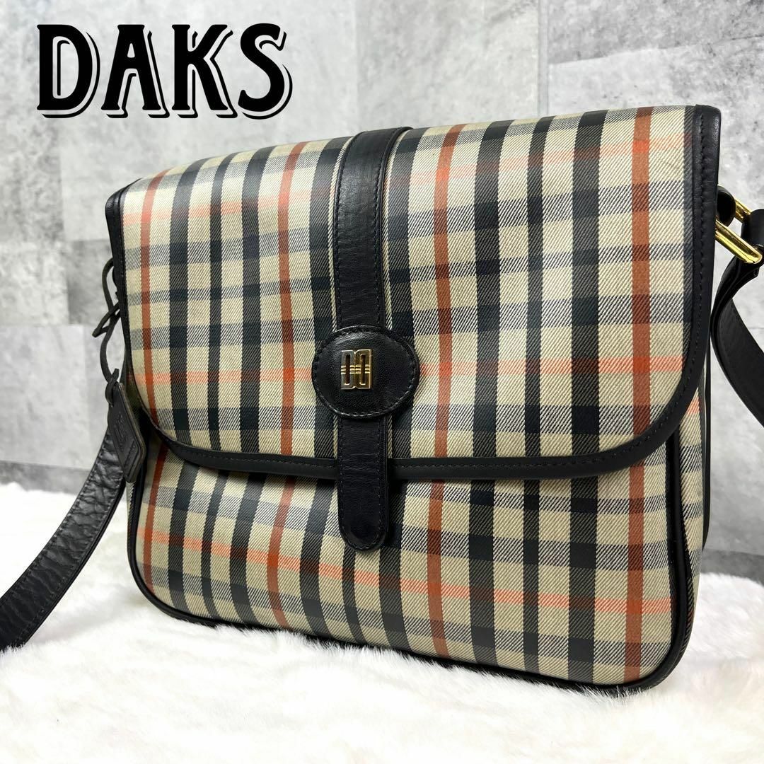 DAKS(ダックス)のDAKS ダックス ハウスチェック ショルダーバッグ レザーコンビ チャーム レディースのバッグ(ショルダーバッグ)の商品写真