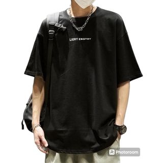 【美品】黒T　M サイズ ロゴT Tシャツ 半袖 メンズ トップス カジュアル(Tシャツ/カットソー(半袖/袖なし))