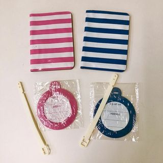 新品♡パスポートケース&ラゲージタグ♡ピンクとブルーのペアセット♡海外旅行♡(名刺入れ/定期入れ)