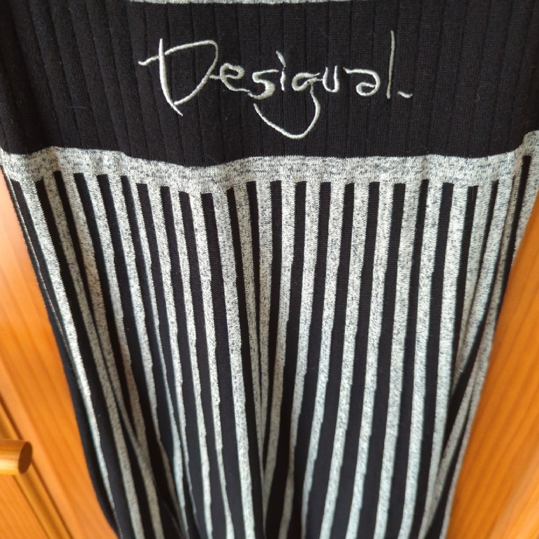DESIGUAL(デシグアル)のdesigual　デシグアル　ワンピース Ｓ レディースのワンピース(ひざ丈ワンピース)の商品写真