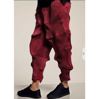 イッセイミヤケ(ISSEY MIYAKE)の新品　A-POC ABLE イッセイミヤケ　3D スチーム　サルエル　パンツ(サルエルパンツ)