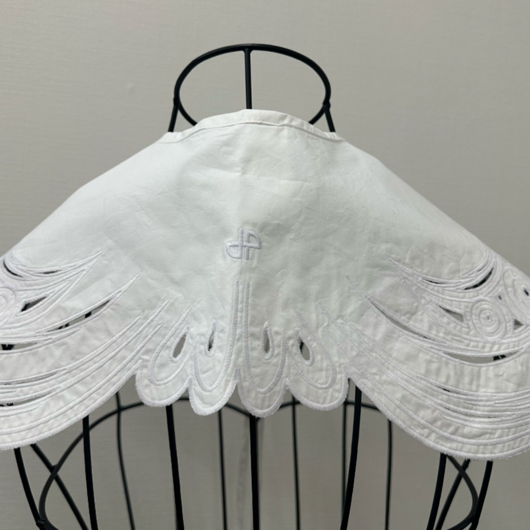 PATOU オーガニックコットンポプリン刺繍入りカラー