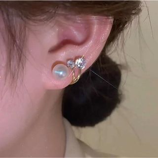 【即日発送】レディース　アクセサリーピアス　パール　0.5mm　ゴールド(ピアス)