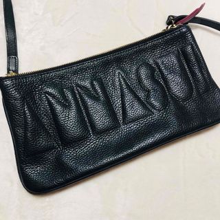 ANNA SUI - アナスイ ロゴ型押し ポシェット ダブルジップお財布ショルダーバッグ ウォレット