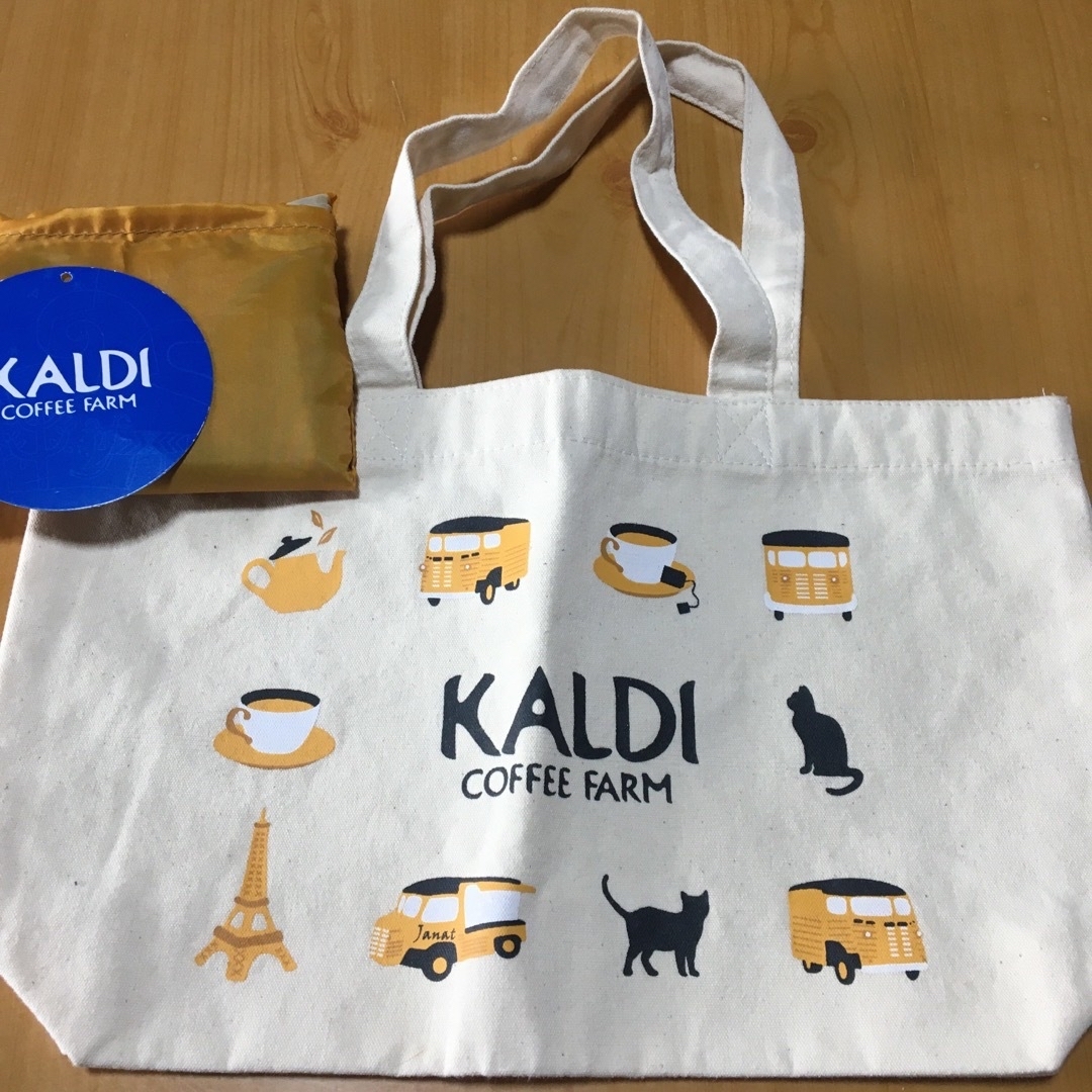 KALDI(カルディ)のトートバックとエコバッグとタオルハンカチ２枚    専用 レディースのバッグ(エコバッグ)の商品写真