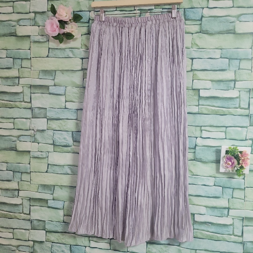 しまむら(シマムラ)のReina Hoshi しまむら 新品未使用 ロングスカート サテン調 M レディースのスカート(ロングスカート)の商品写真