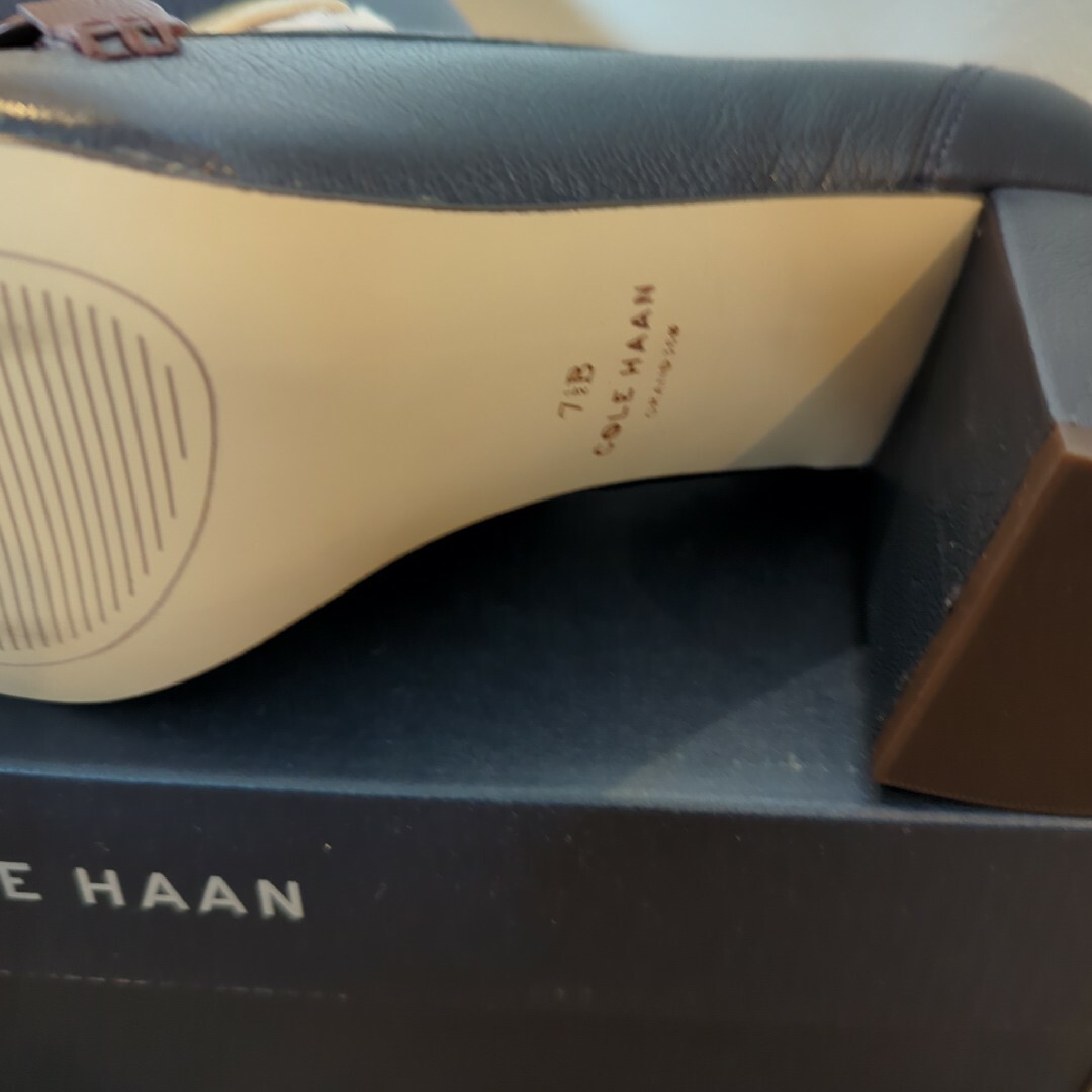 Cole Haan(コールハーン)の新品未使用 コールハーン 24〜24.5 レディースの靴/シューズ(ハイヒール/パンプス)の商品写真
