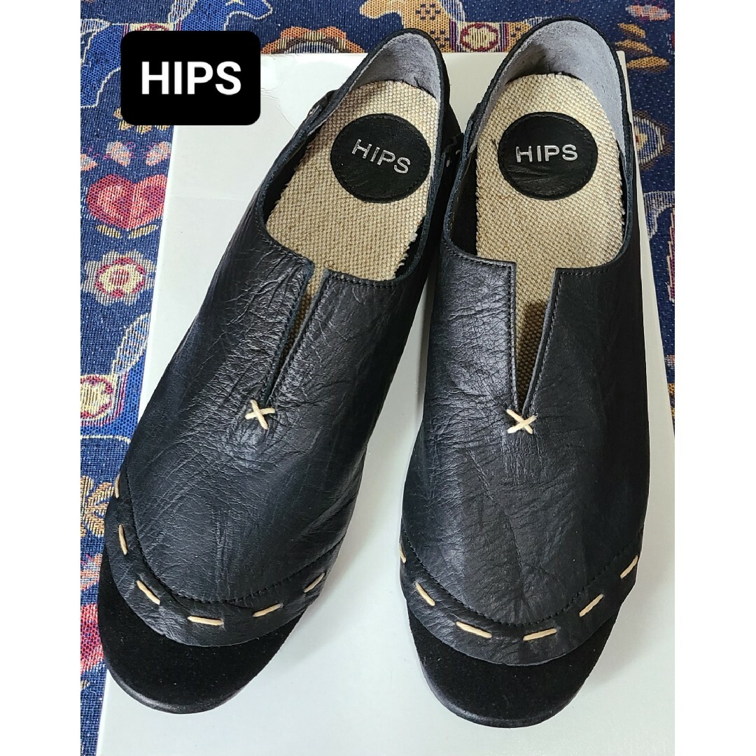 hips(ヒップス)の【HIPS・ヒップス】ソフトレザー Vカット切り替えステッチ フラットシューズ レディースの靴/シューズ(ローファー/革靴)の商品写真