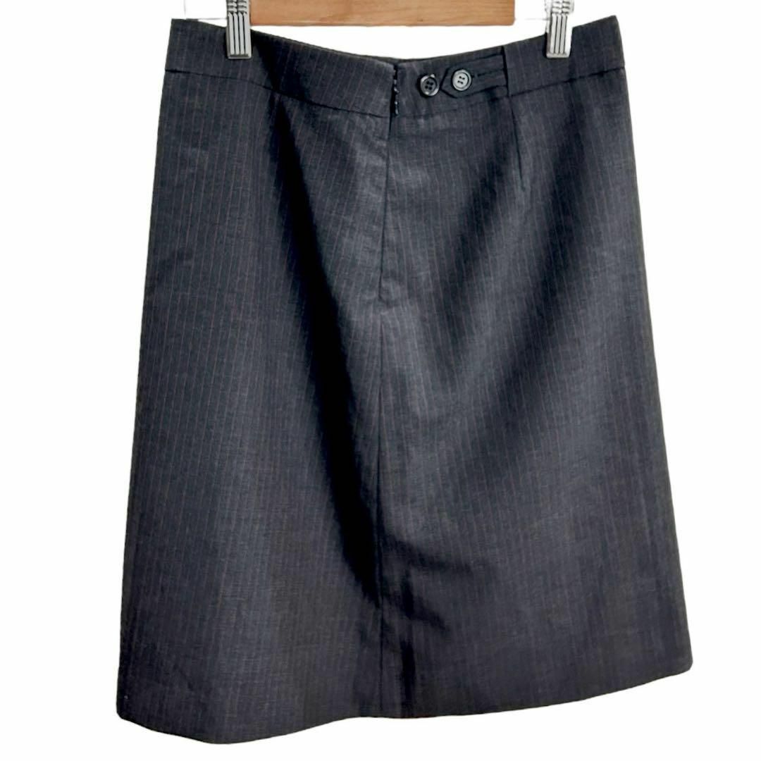 H80 (株)オンワード樫山 スカート フレア ストライプ 黒 40 ウール レディースのスカート(ひざ丈スカート)の商品写真