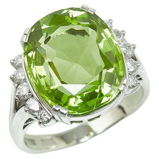 美品 Pt900 プラチナ リング 指輪 ペリドット 8.28ct ダイヤ 0.31ct 【1-0150934】(リング(指輪))