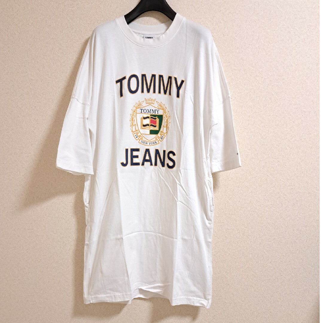 TOMMY JEANS(トミージーンズ)のTOMMY JEANS　bigシルエットワンピ レディースのワンピース(ひざ丈ワンピース)の商品写真