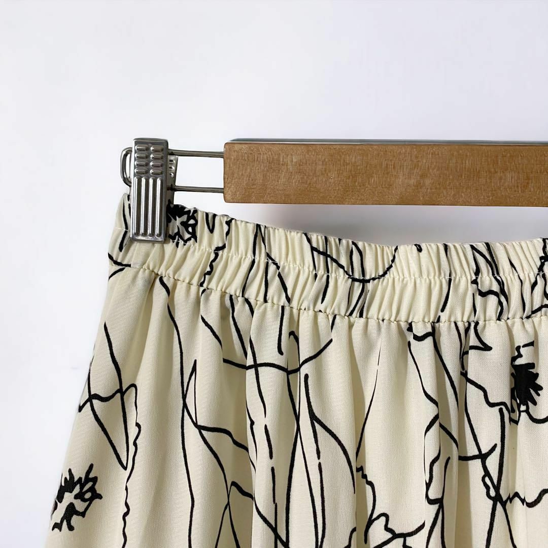 Bou Jeloud(ブージュルード)の【Bou Jeloud】 アートフラワーロングスカート  ジョーゼットフレア レディースのスカート(ロングスカート)の商品写真