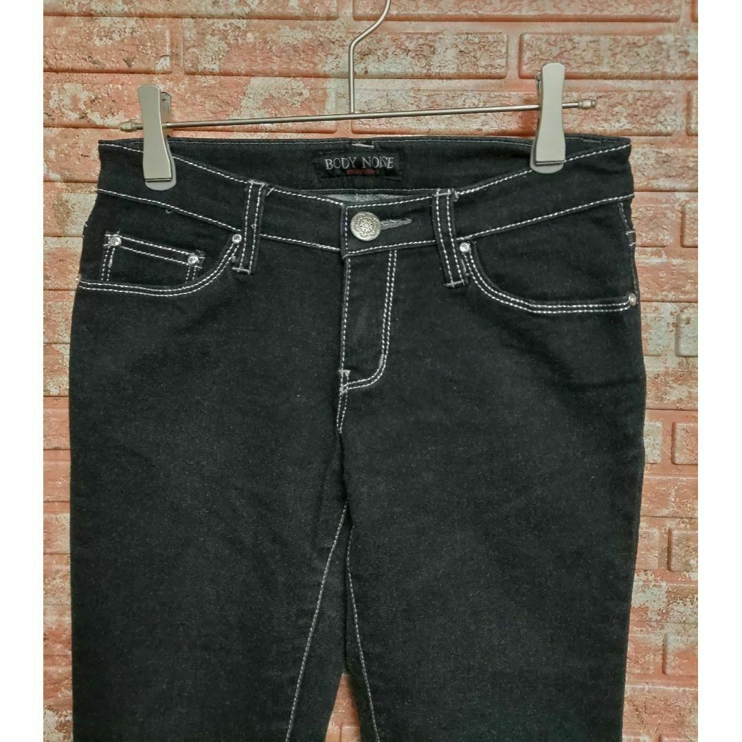 BODY NOISE ローライズ スキニージーンズ シルバーステッチ 黒 M レディースのパンツ(デニム/ジーンズ)の商品写真